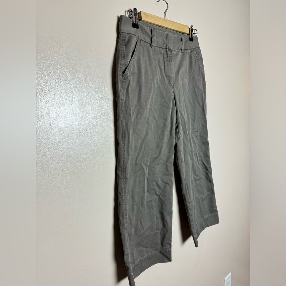CLEARANCE! Brown L.L. Bean Classic Cotton Cropped Pants Size 4 EUC - Picture 3 of 5